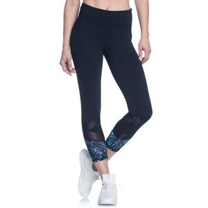 Gaiam OM Align Yoga Capri with Alana Print S